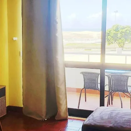아파트 Apartamento T2 Em Frente A De Buarcos *